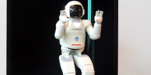 ASIMO, Roboter von HONDA