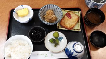 Frühstück im Ryokan basic-october-2016