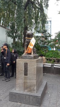 Hachiko-Statue basic-october-2016